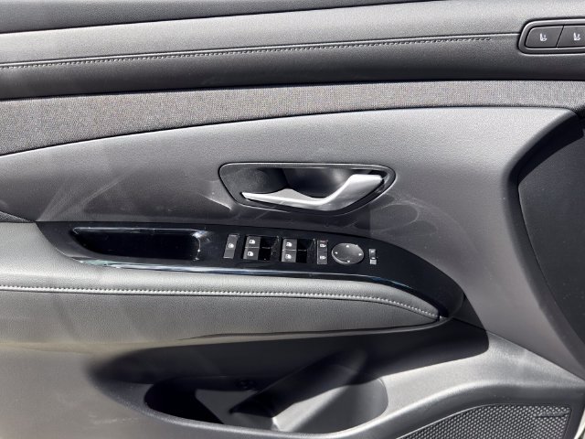 New 2026 Hyundai Tucson Limited FWD image 14