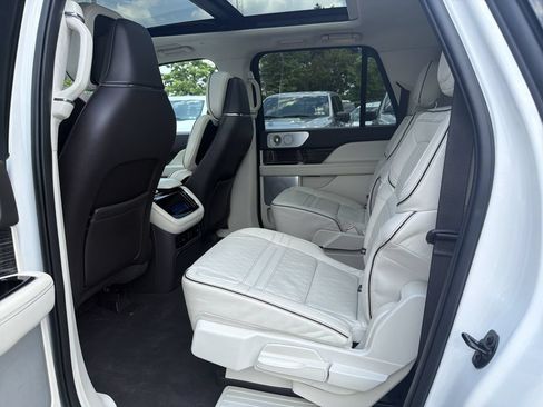 Certified 2024 Lincoln Navigator L Black Label AWD/4WD image 18
