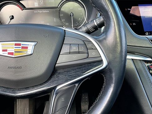 Used 2023 Cadillac XT5 Premium Luxury image 21