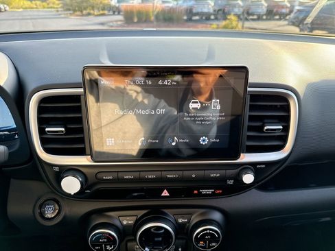 New 2026 Hyundai Venue SEL image 17