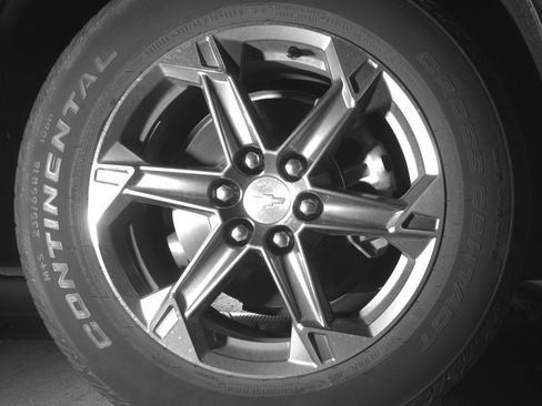 Used 2025 Chevrolet Blazer LT image 13