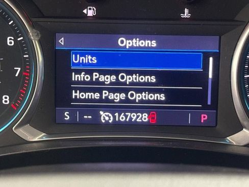 Used 2020 Chevrolet Traverse RS FWD image 35