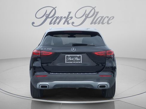 Certified 2021 Mercedes-Benz GLA 250 image 4