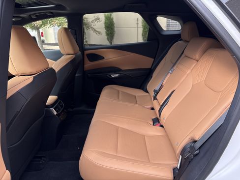 Used 2024 Lexus RX 350h w/ Accessory Package (Z1) image 31