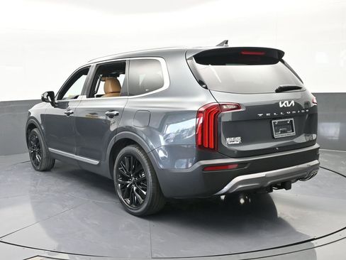 Used 2022 Kia Telluride SX w/ Towing Package image 4