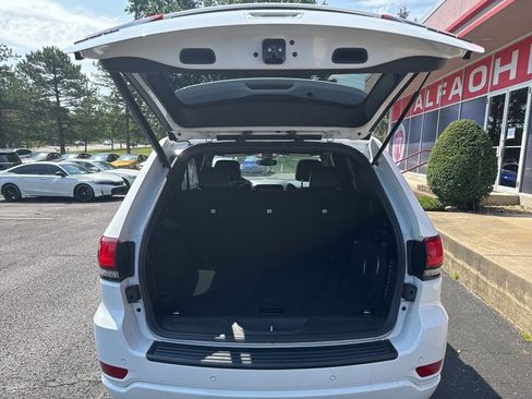 Used 2020 Jeep Grand Cherokee Altitude image 53