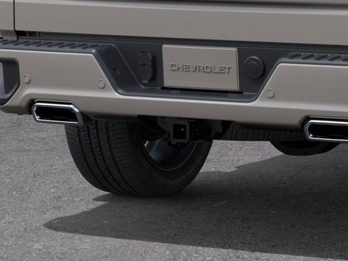 New 2026 Chevrolet Silverado 1500 High Country AWD/4WD image 14