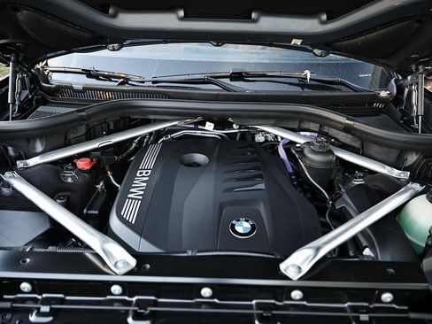 New 2026 BMW X7 xDrive40i w/ M Sport Package image 33