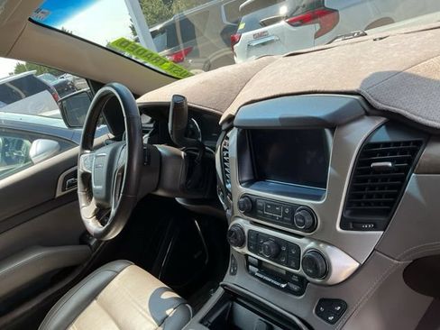 Used 2018 GMC Yukon Denali w/ Open Road Package AWD/4WD image 12