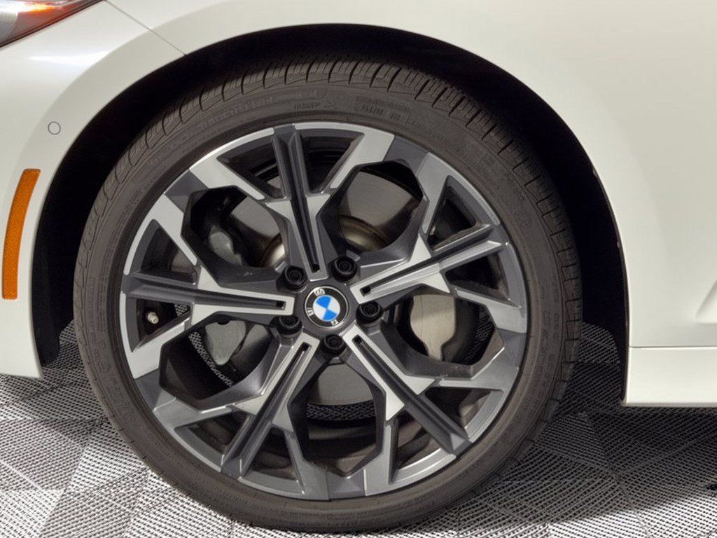 Used 2026 BMW 330i Sedan RWD image 13