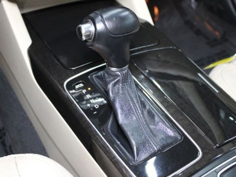 Used 2016 Kia Cadenza image 14