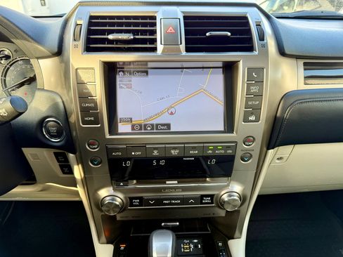 Used 2020 Lexus GX 460 Premium image 38