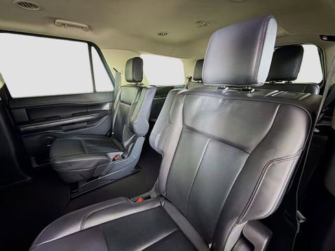 Used 2024 Ford Expedition XLT RWD image 22
