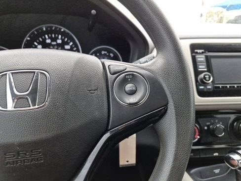 Used 2022 Honda HR-V LX image 18