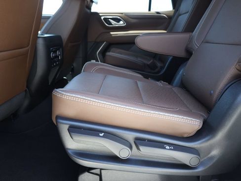 Used 2023 Chevrolet Tahoe High Country AWD/4WD image 20