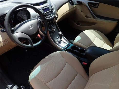 Used 2013 Hyundai Elantra GLS FWD image 9