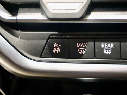 Used 2024 BMW X4 M40i AWD/4WD image 38