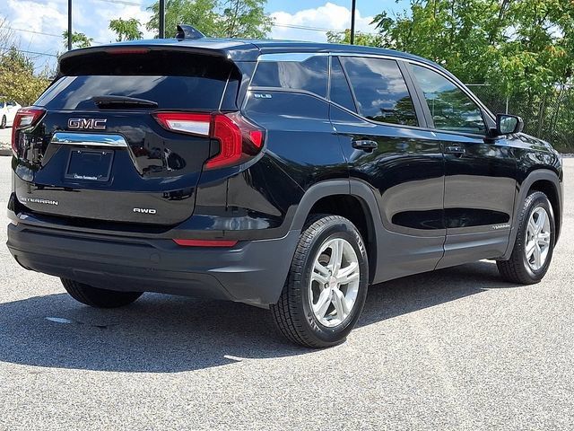 Used 2023 GMC Terrain SLE AWD/4WD image 9