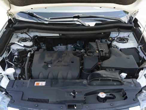 Used 2020 Mitsubishi Outlander SEL FWD image 42