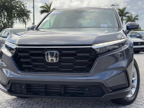 Used 2023 Honda CR-V EX-L image 3