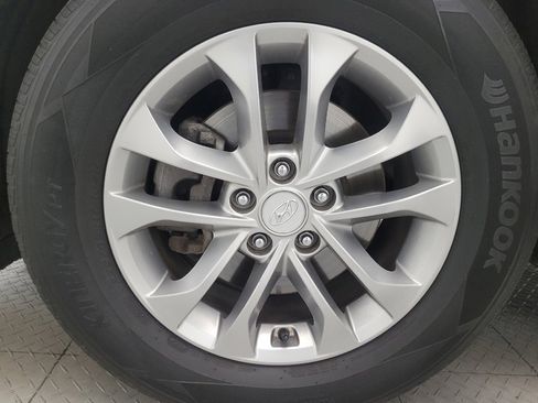 Used 2019 Hyundai Santa Fe SE AWD/4WD image 31