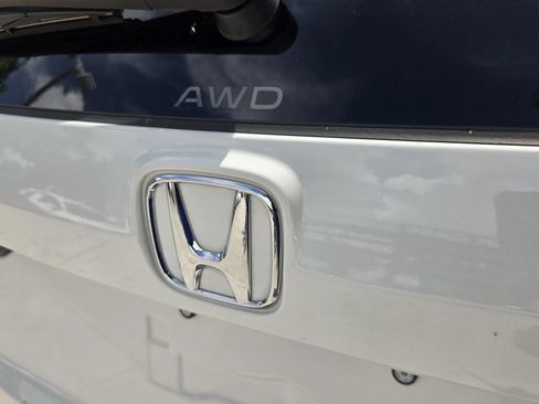Used 2025 Honda CR-V LX image 14