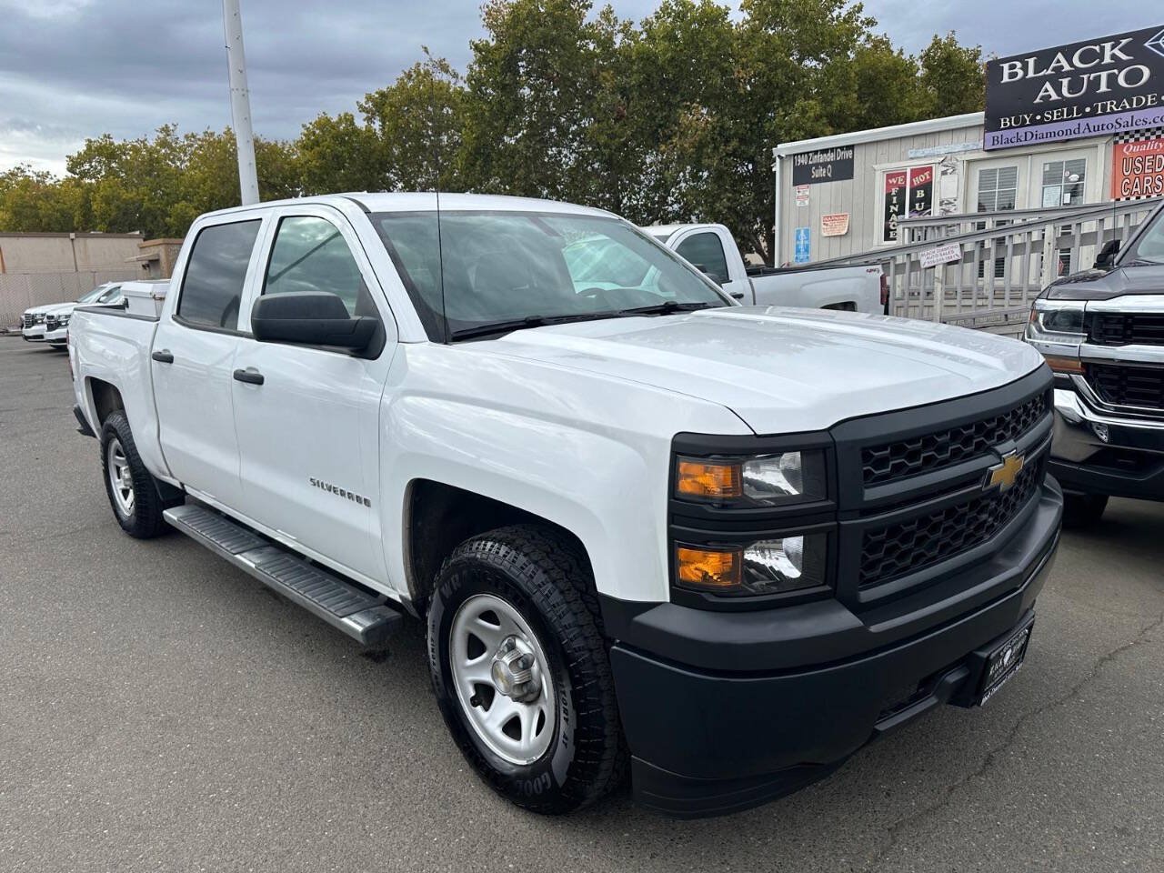 Used 2015 Chevrolet Silverado 1500 W/T w/ Trailering Package RWD image 3
