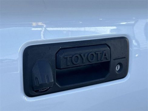 Used 2022 Toyota Tacoma SR image 28