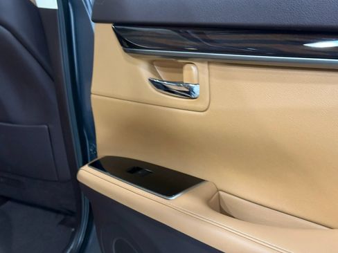 Used 2017 Lexus ES 350 w/ Premium Package FWD image 57