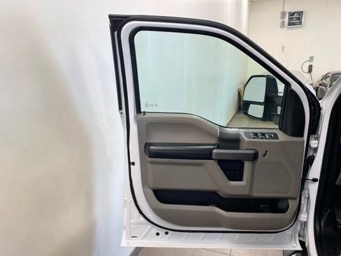 Used 2020 Ford F150 XLT w/ Equipment Group 302A Luxury image 15