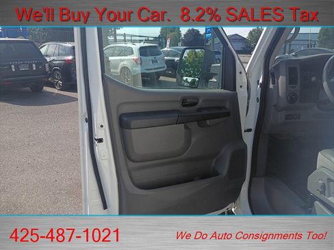 Used 2018 Nissan NV 3500 SL RWD image 9