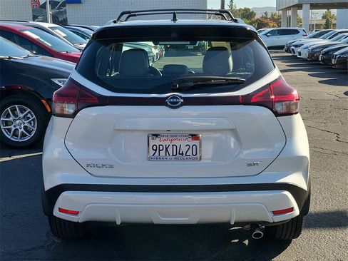 Used 2024 Nissan Kicks SR w/ SR Premium Package image 34
