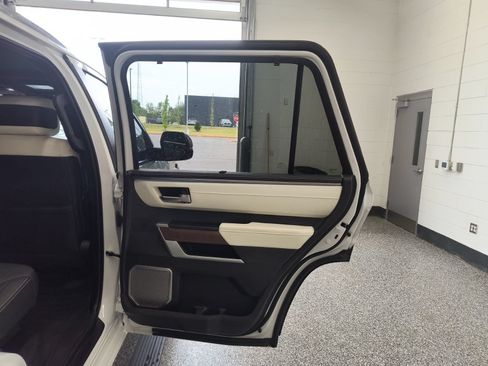 Used 2024 Toyota Sequoia Capstone AWD/4WD image 33