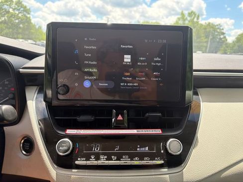 Certified 2025 Toyota Corolla LE w/ Convenience Package FWD image 34