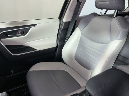 Used 2023 Toyota RAV4 XLE Premium AWD/4WD image 26