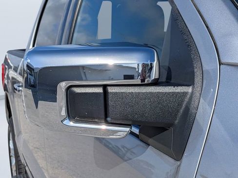 Used 2023 Ford F150 Platinum image 11