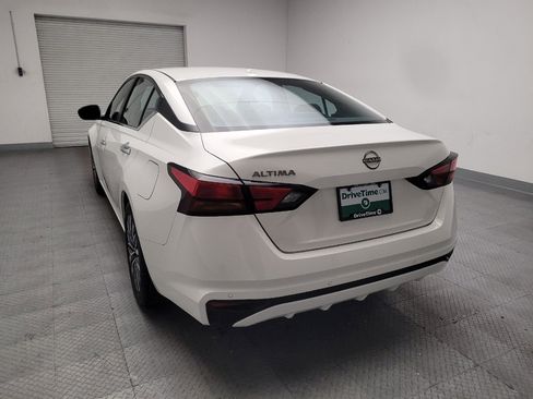 Used 2025 Nissan Altima 2.5 SV FWD image 6