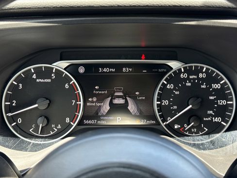 Used 2024 Nissan Rogue SV FWD image 19