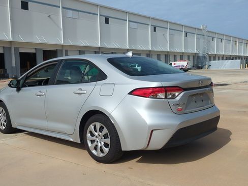 Used 2024 Toyota Corolla LE FWD image 7