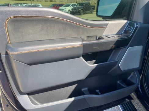 Used 2022 Ford F150 Platinum image 12