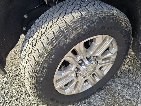 Used 2023 GMC Sierra 2500 Denali w/ Denali Ultimate Package image 16