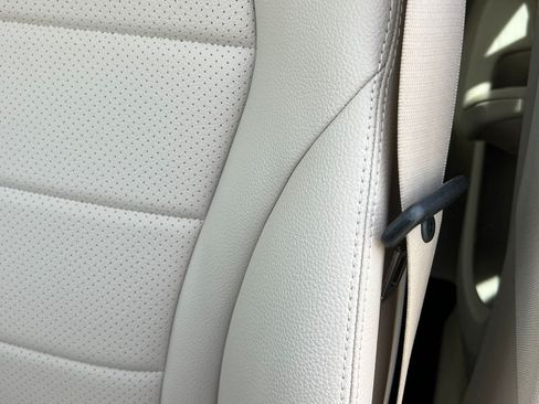 Certified 2022 Mercedes-Benz GLC 300 4MATIC image 13