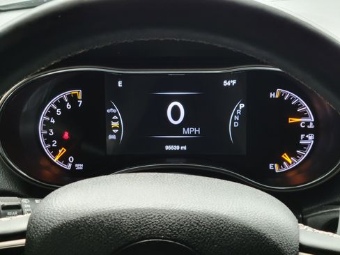 Used 2017 Jeep Grand Cherokee Limited w/ Trailer Tow Group IV image 10