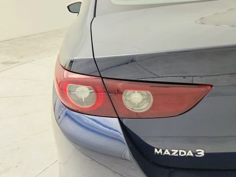 Used 2024 MAZDA MAZDA3 s FWD image 11