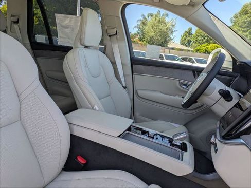New 2026 Volvo XC90 B6 Ultra w/ Protection Package AWD/4WD image 14