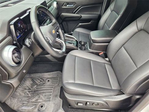 Used 2024 Chevrolet Colorado LT w/ LT Convenience Package III image 13