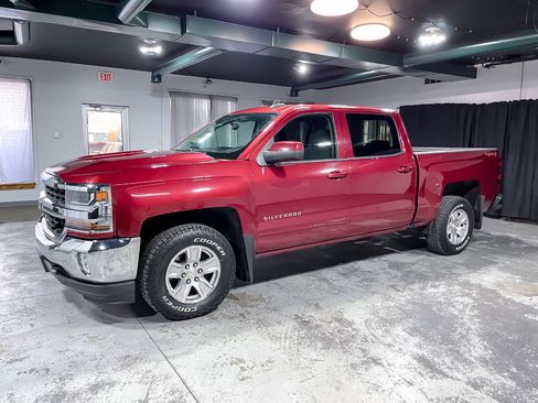 Used 2018 Chevrolet Silverado 1500 LT w/ All Star Edition image 4