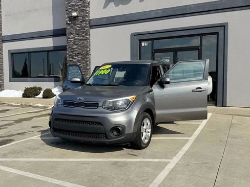 Used 2017 Kia Soul FWD image 26