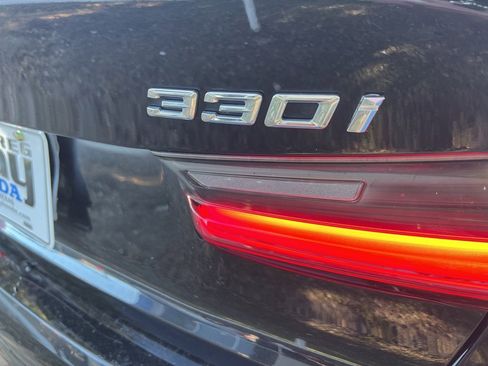 Used 2019 BMW 330i Sedan w/ Convenience Package image 15