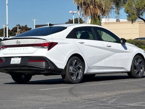 New 2025 Hyundai Elantra Sport image 4